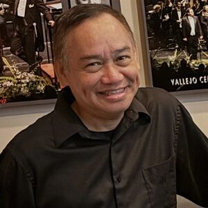 Meet your Posher, Tee